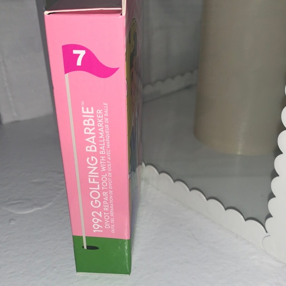 🆕- 1992 Golfing Barbie Collectable By-Putt Buddies Golf Set - Pink and Blue - Picture 7 of 9